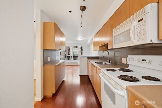 12334 31st Avenue 305 Property Photo 9