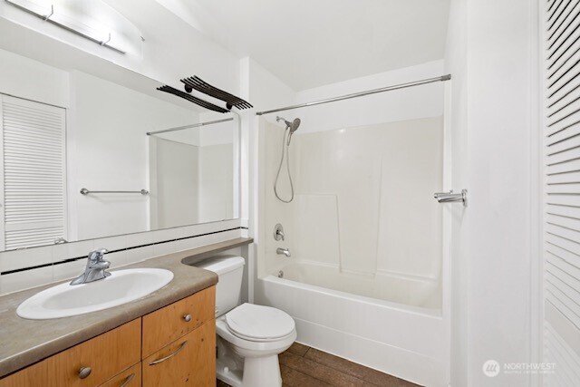 12334 31st Avenue 305 Property Photo 13