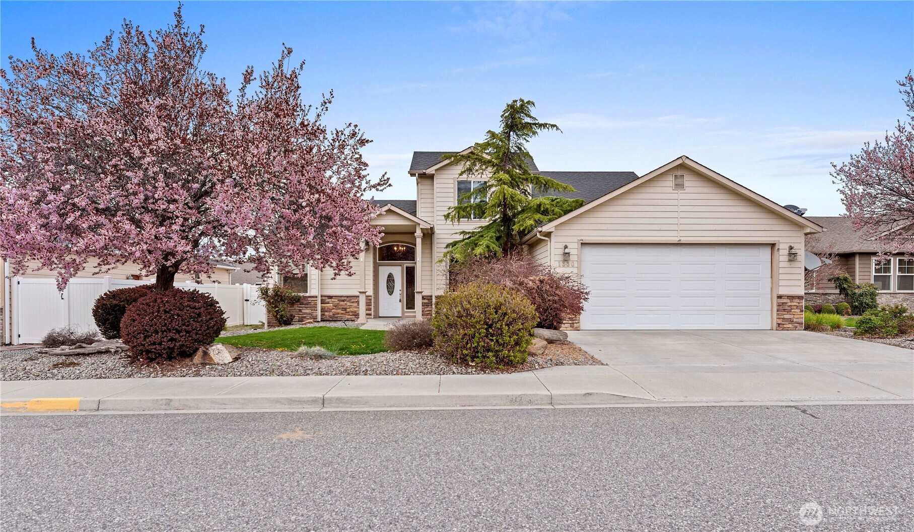 1330 Boulder Loop Property Photo