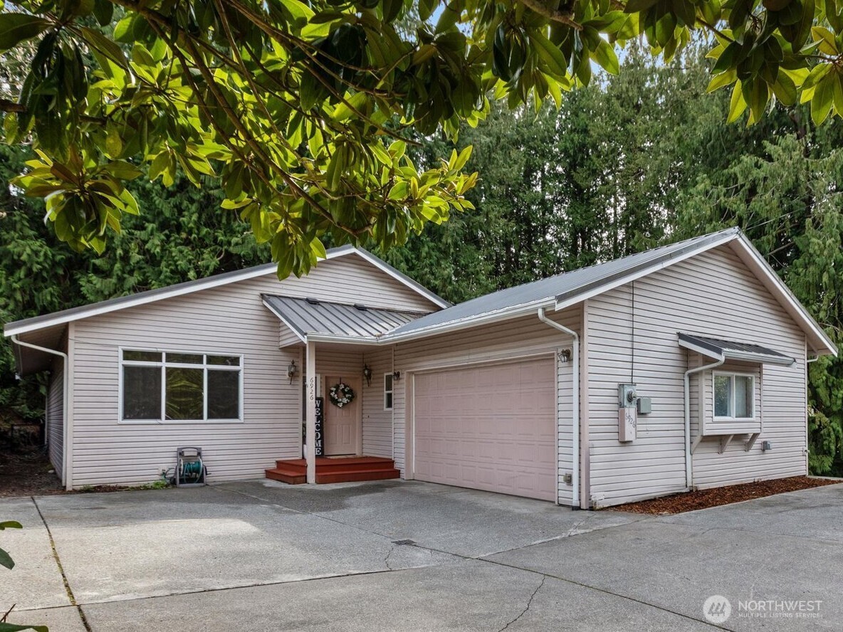 6926 Grove Street Property Photo