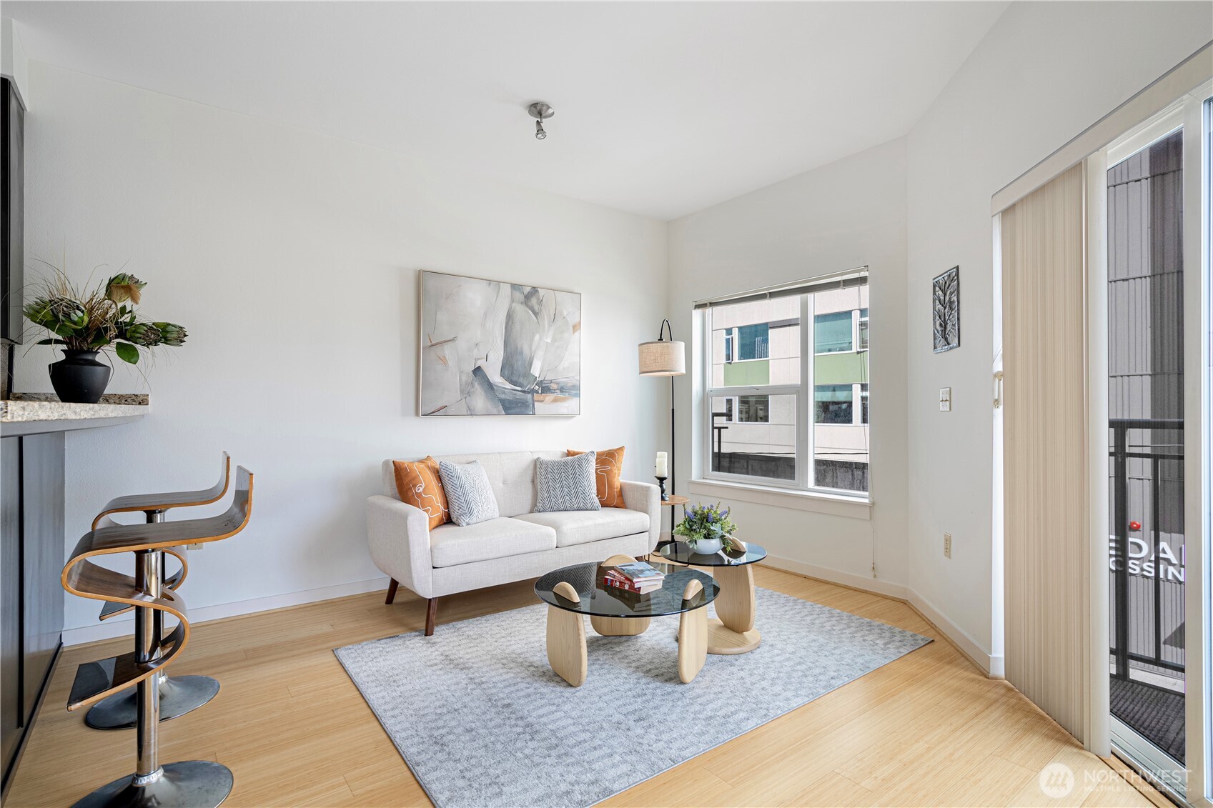 1026 Ne 65th Street 418 Property Photo 3