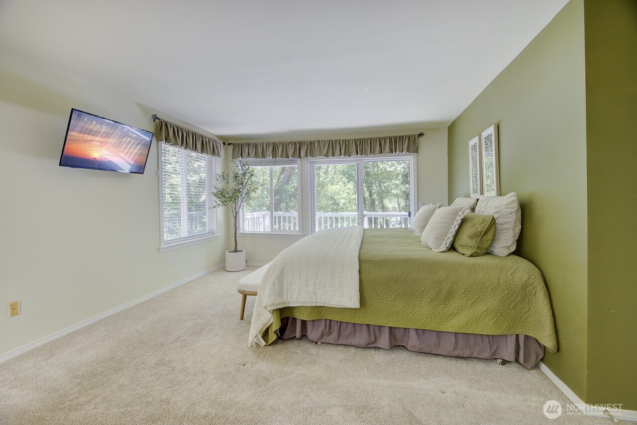 5607 178th Street Property Photo 14