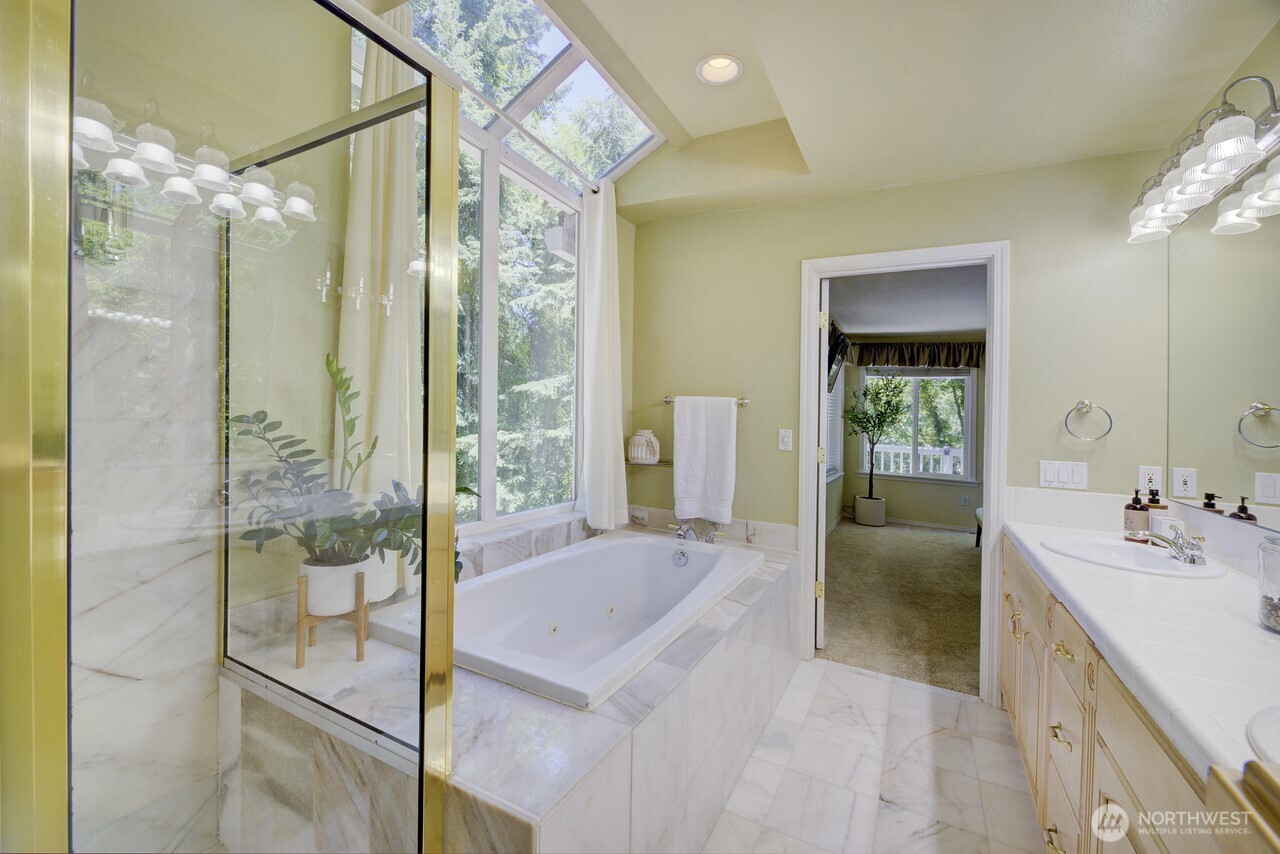 5607 178th Street Property Photo 16