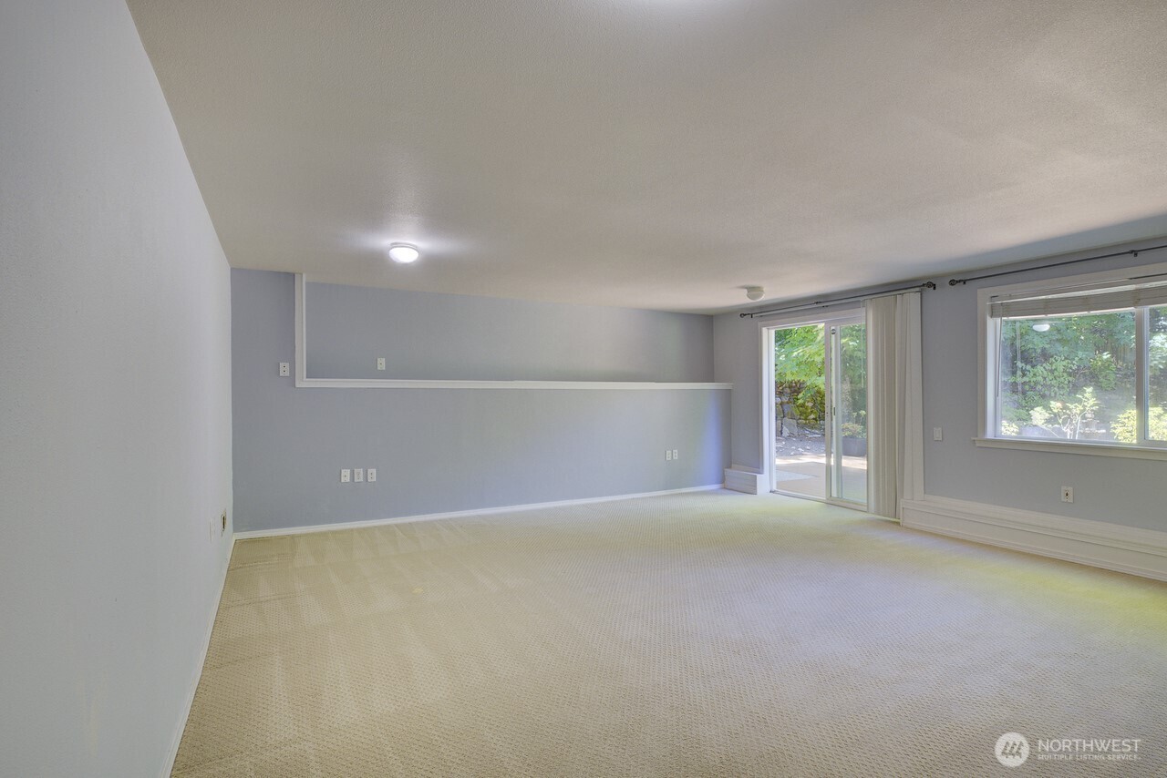 5607 178th Street Property Photo 25