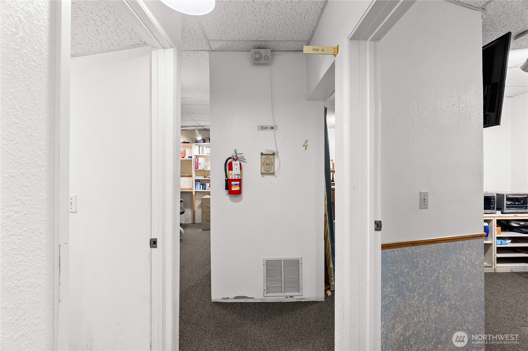 204 Erie Street Property Photo 22
