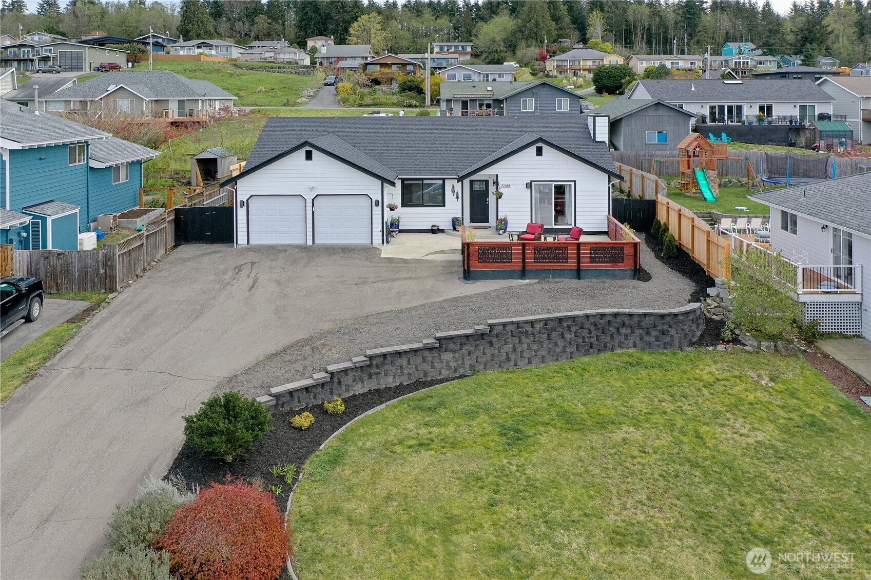 37498 Hood Canal Drive Property Photo