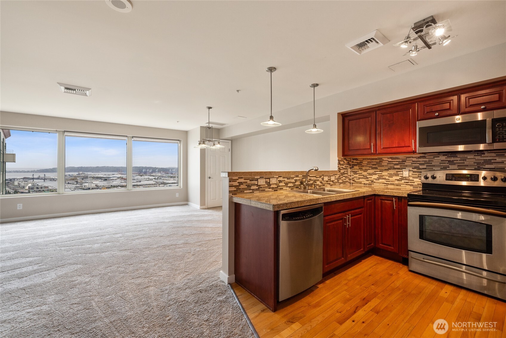 3201 Pacific Ave 1107 Property Photo 8