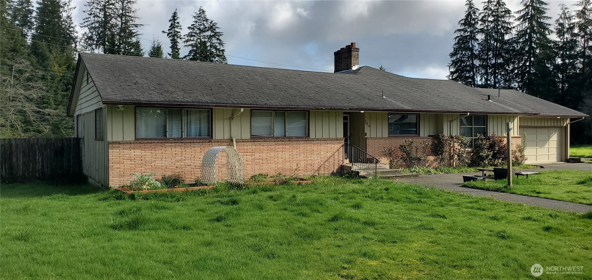 7016 Harrison Road Property Photo