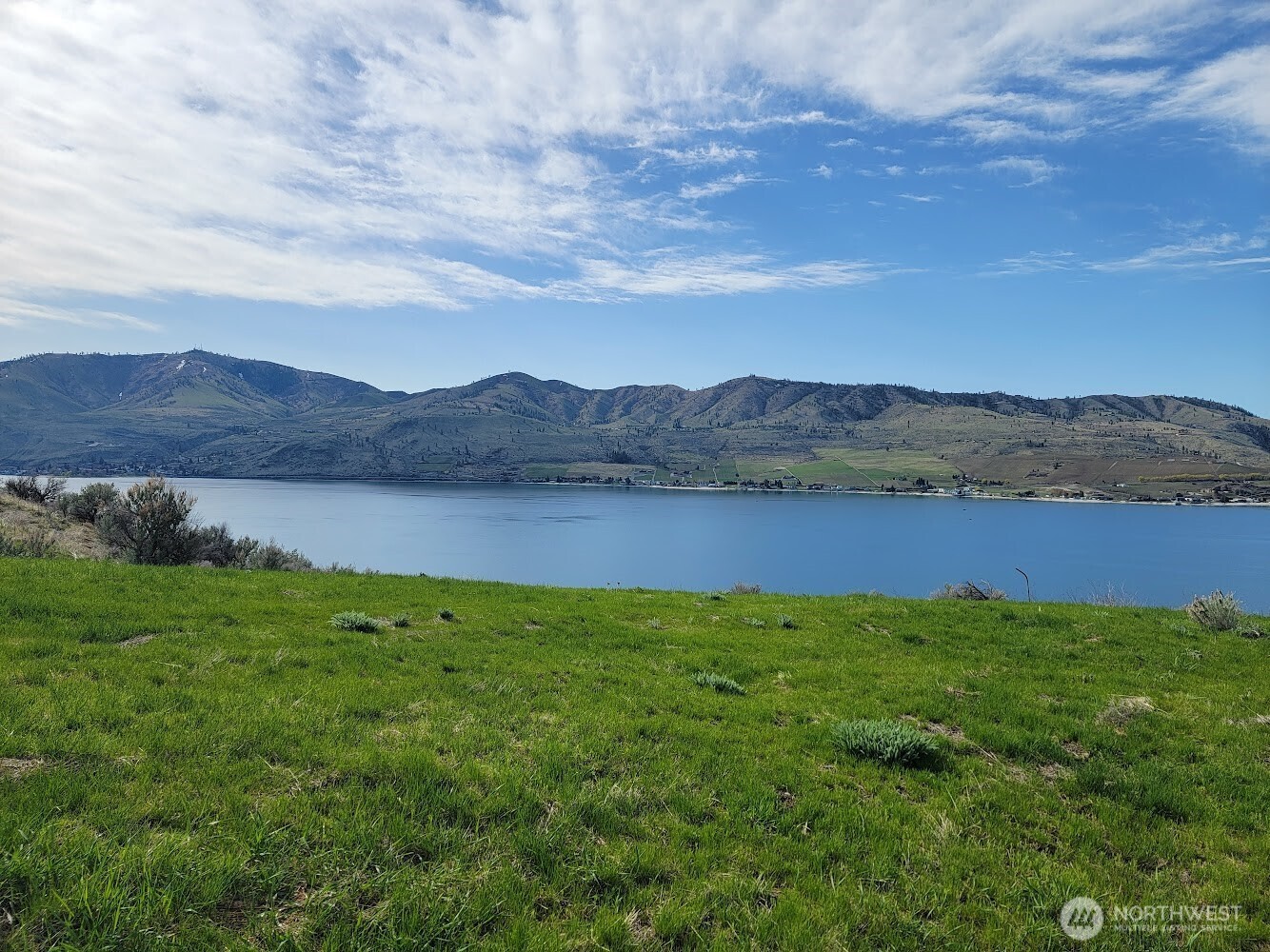 207 Viewland Way Property Photo 4