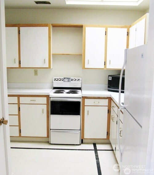 604 1st Street Property Photo 15