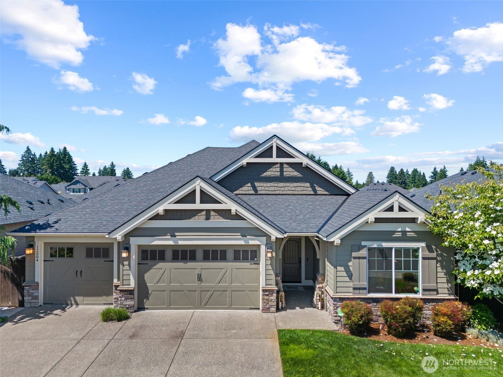 12304 Ne 58th Avenue Property Photo 1