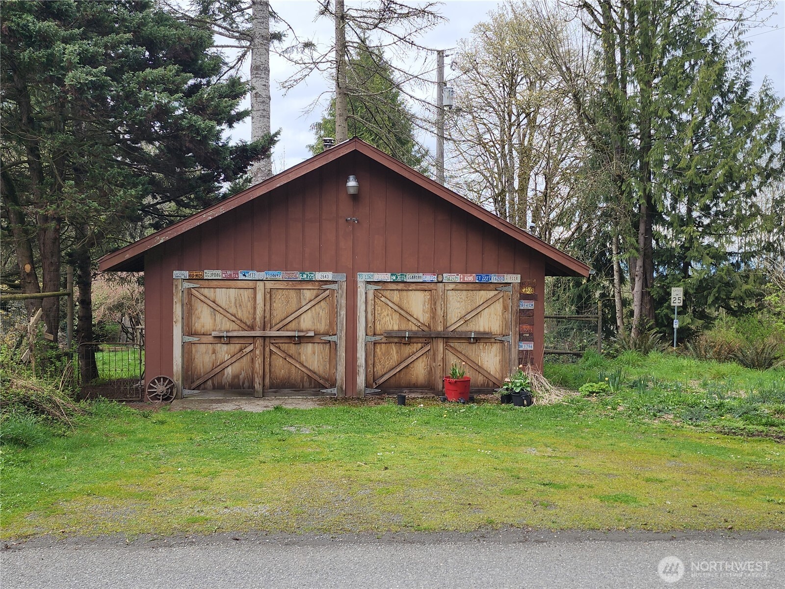 31 Dunmire Rd Property Photo