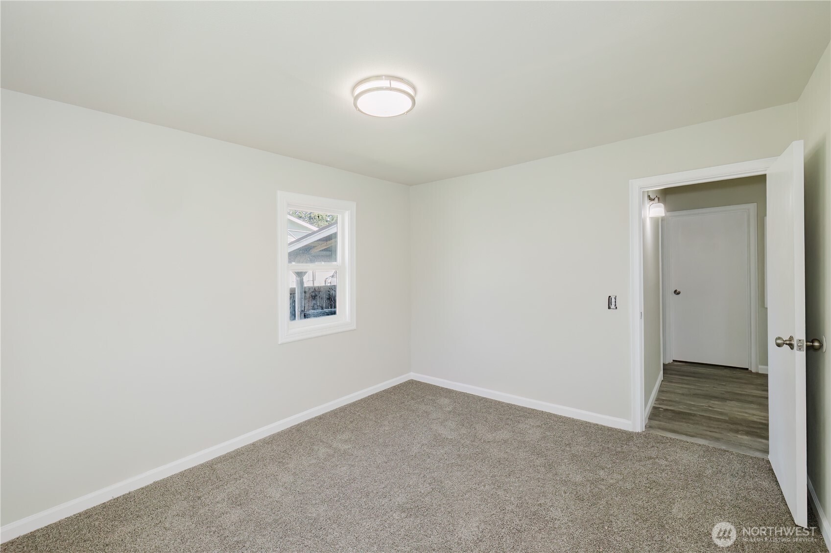 3335 Trenton Avenue Property Photo 13