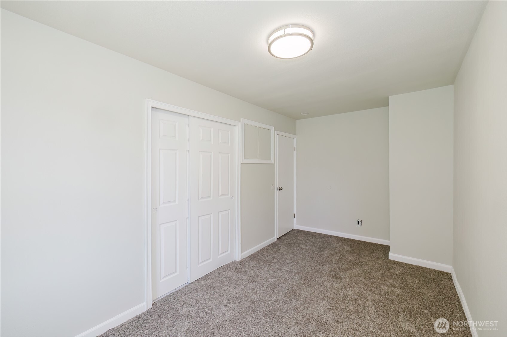 3335 Trenton Avenue Property Photo 15