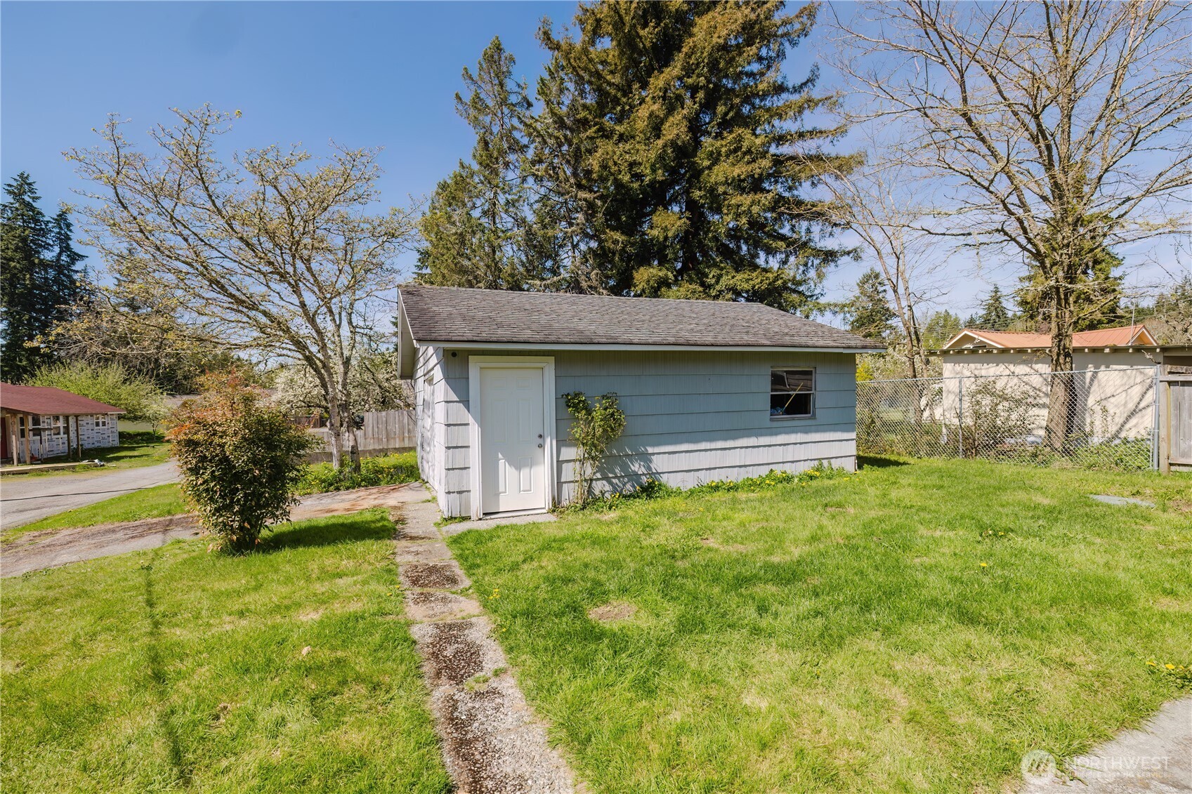 3335 Trenton Avenue Property Photo 17