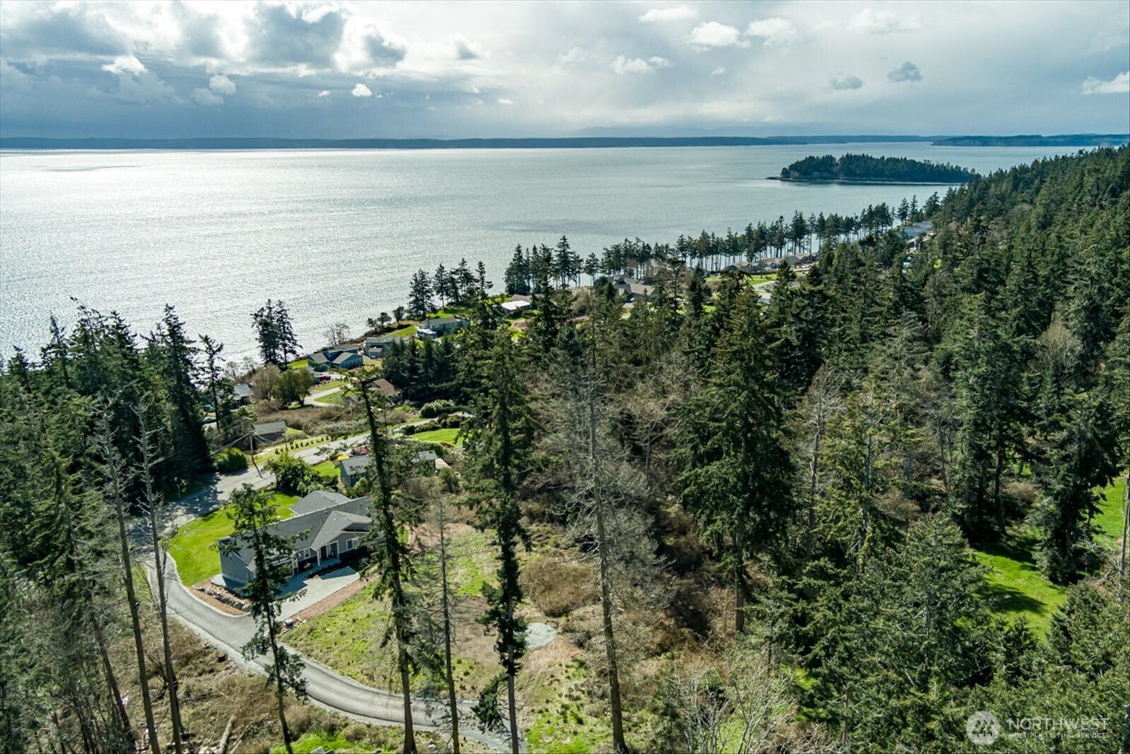 1623 Polnell Road Property Photo 4