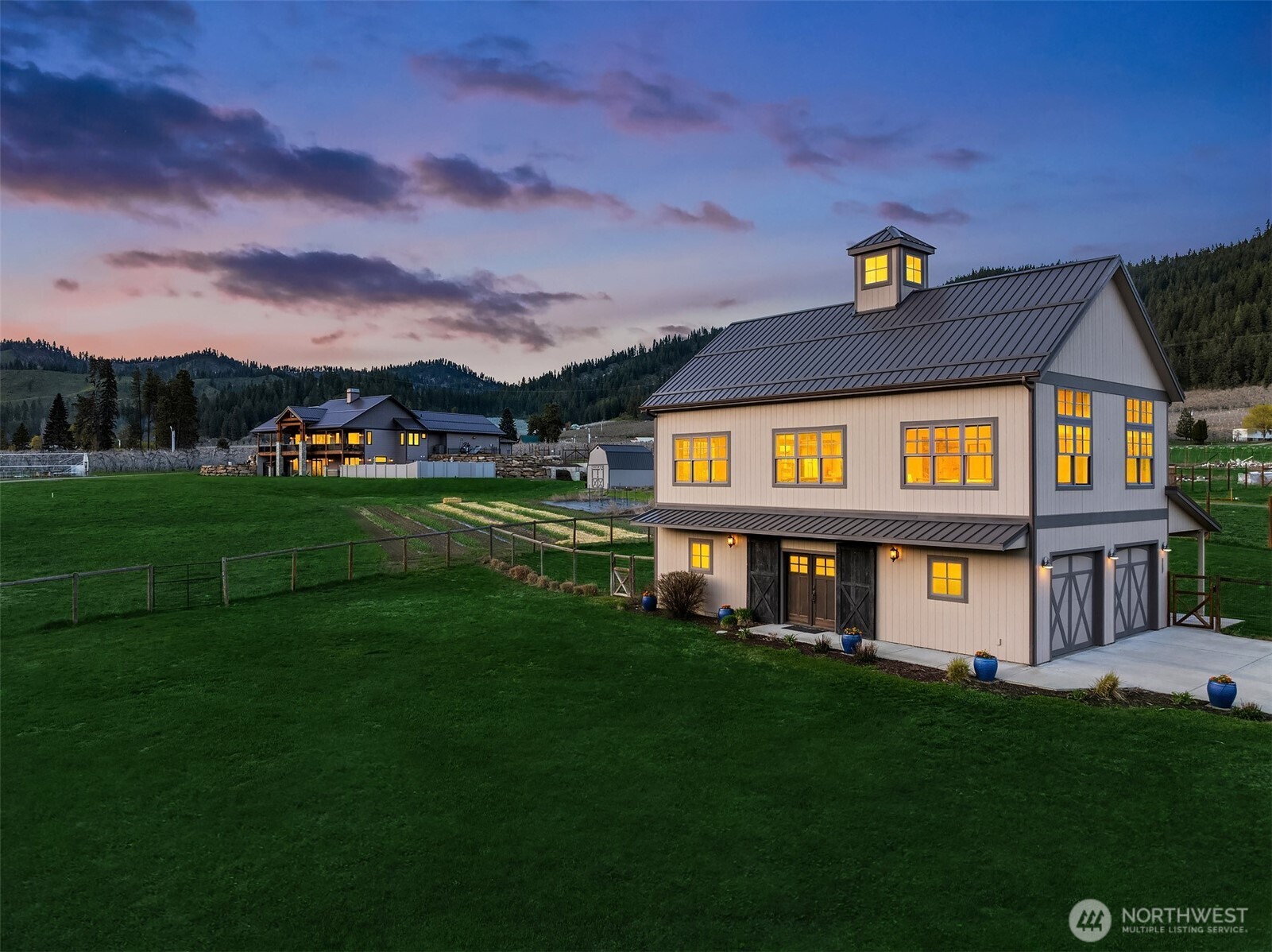 9615 North Road Property Photo 2