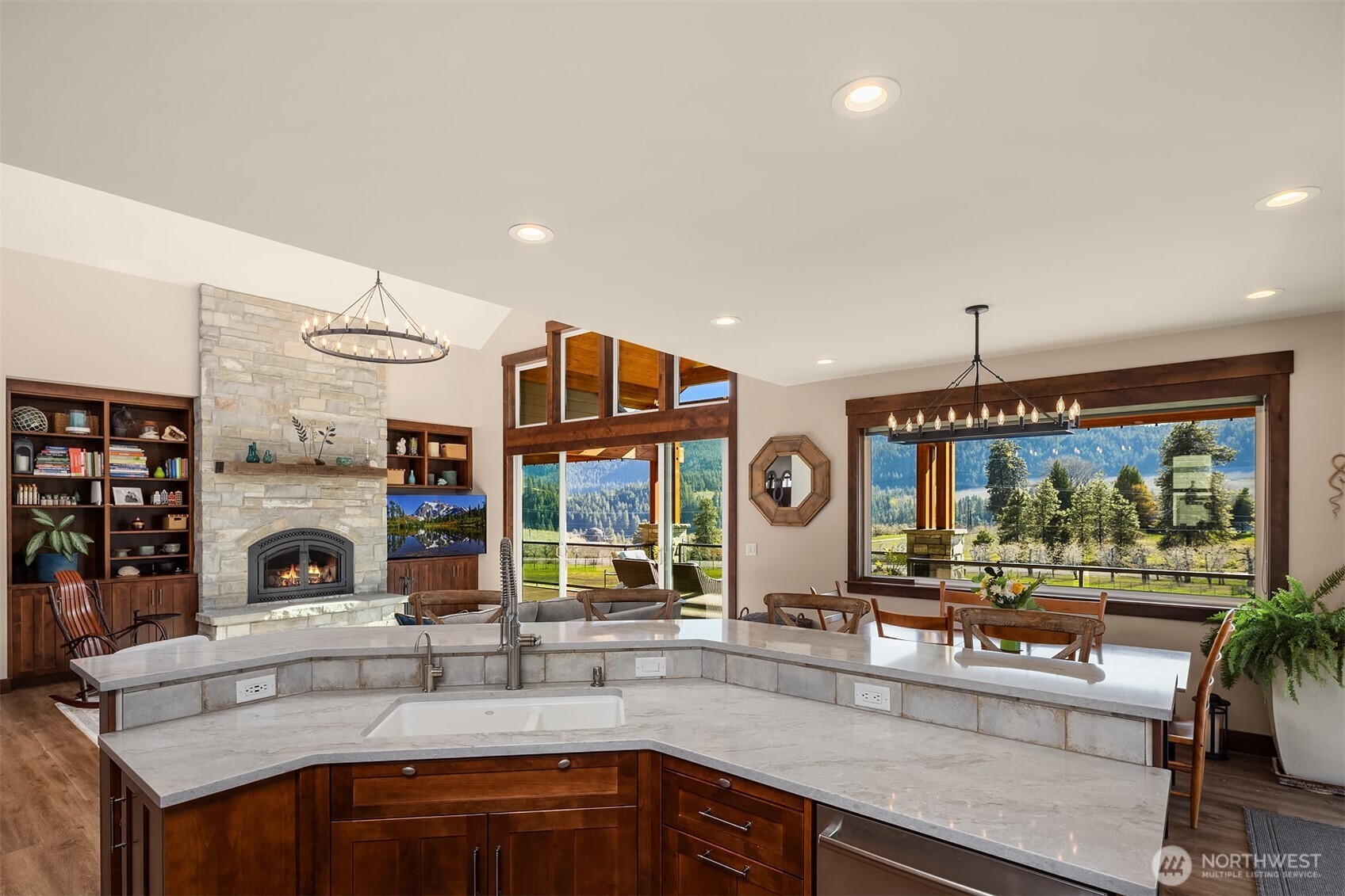 9615 North Road Property Photo 13