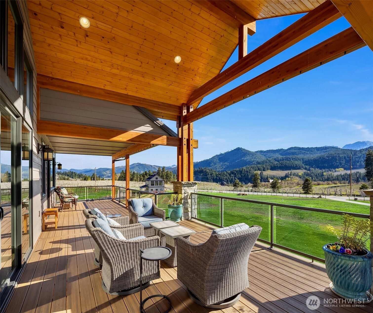 9615 North Road Property Photo 16