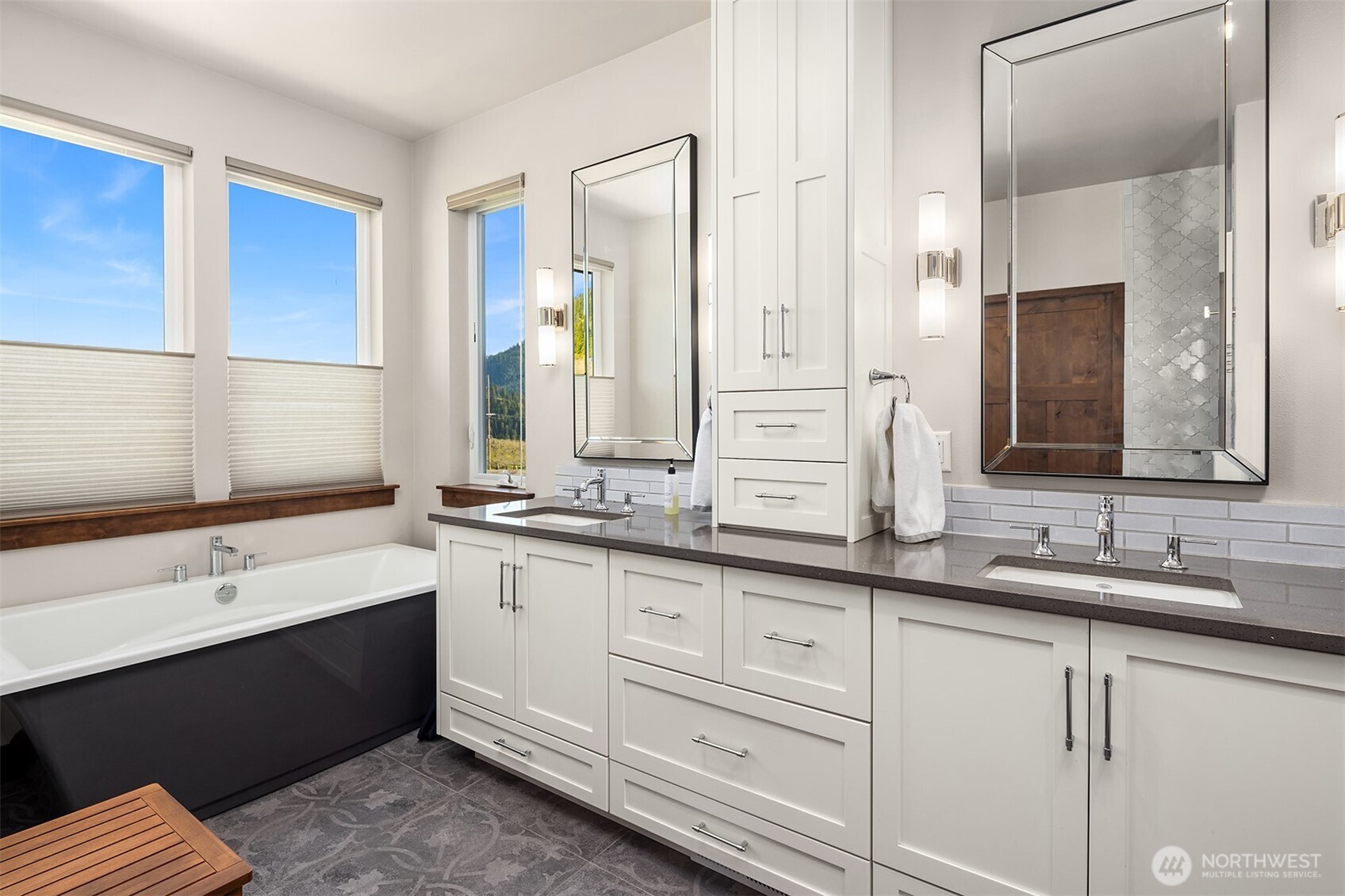 9615 North Road Property Photo 21