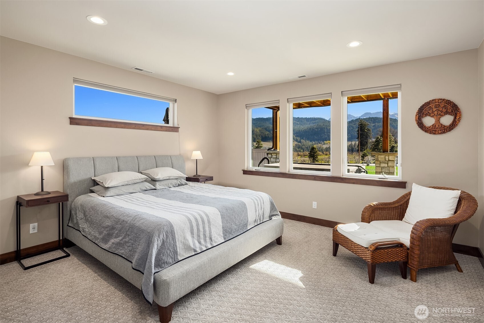 9615 North Road Property Photo 22