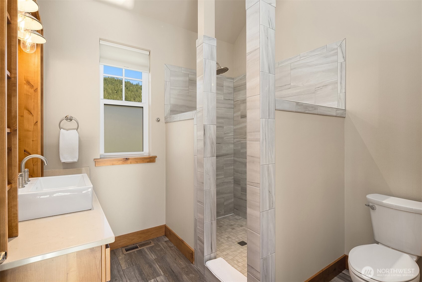 9615 North Road Property Photo 36