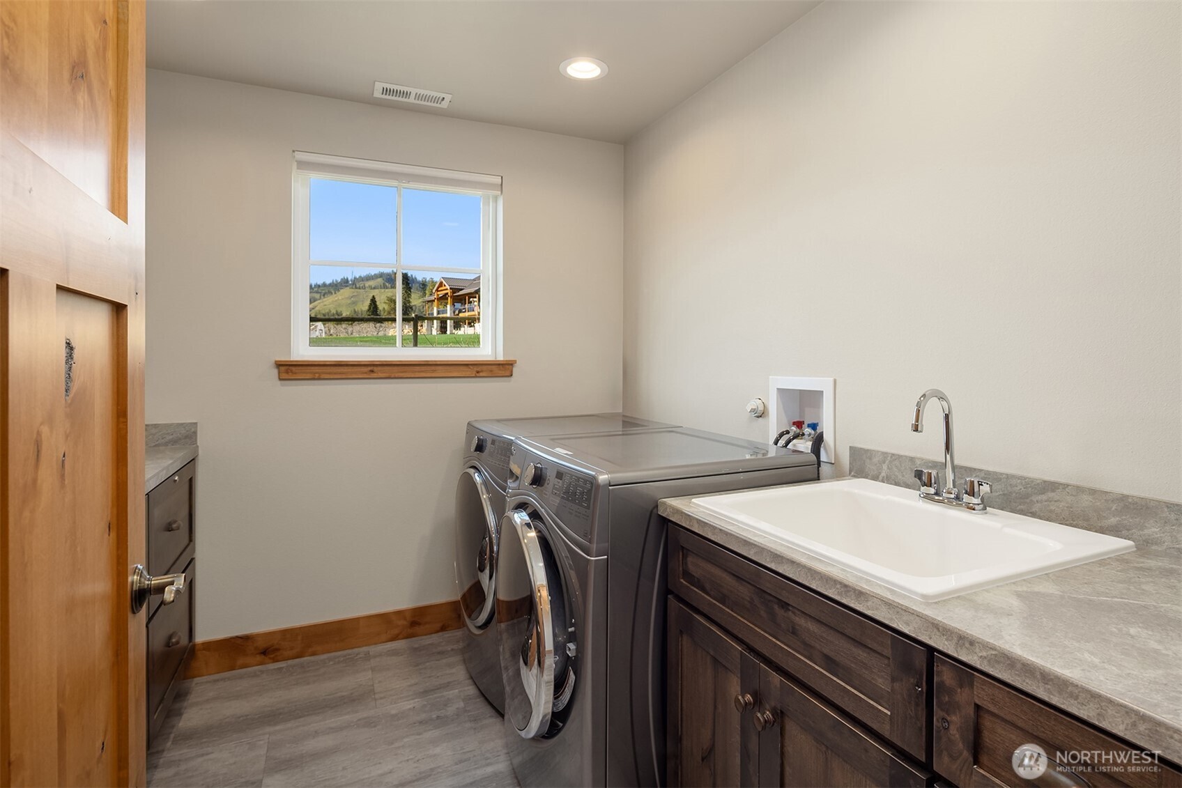 9615 North Road Property Photo 37