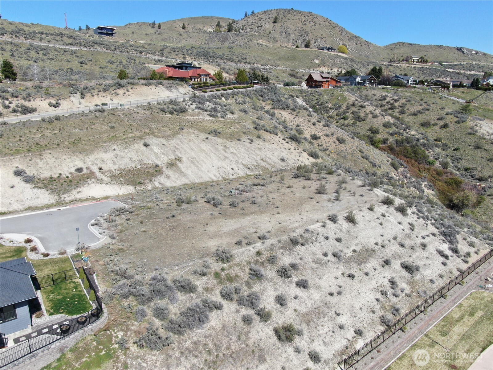 116 Sky Harbor Drive Property Photo 4