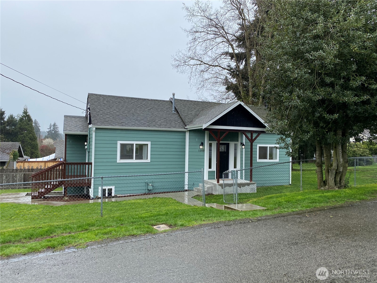 1203 E 63rd Street Property Photo