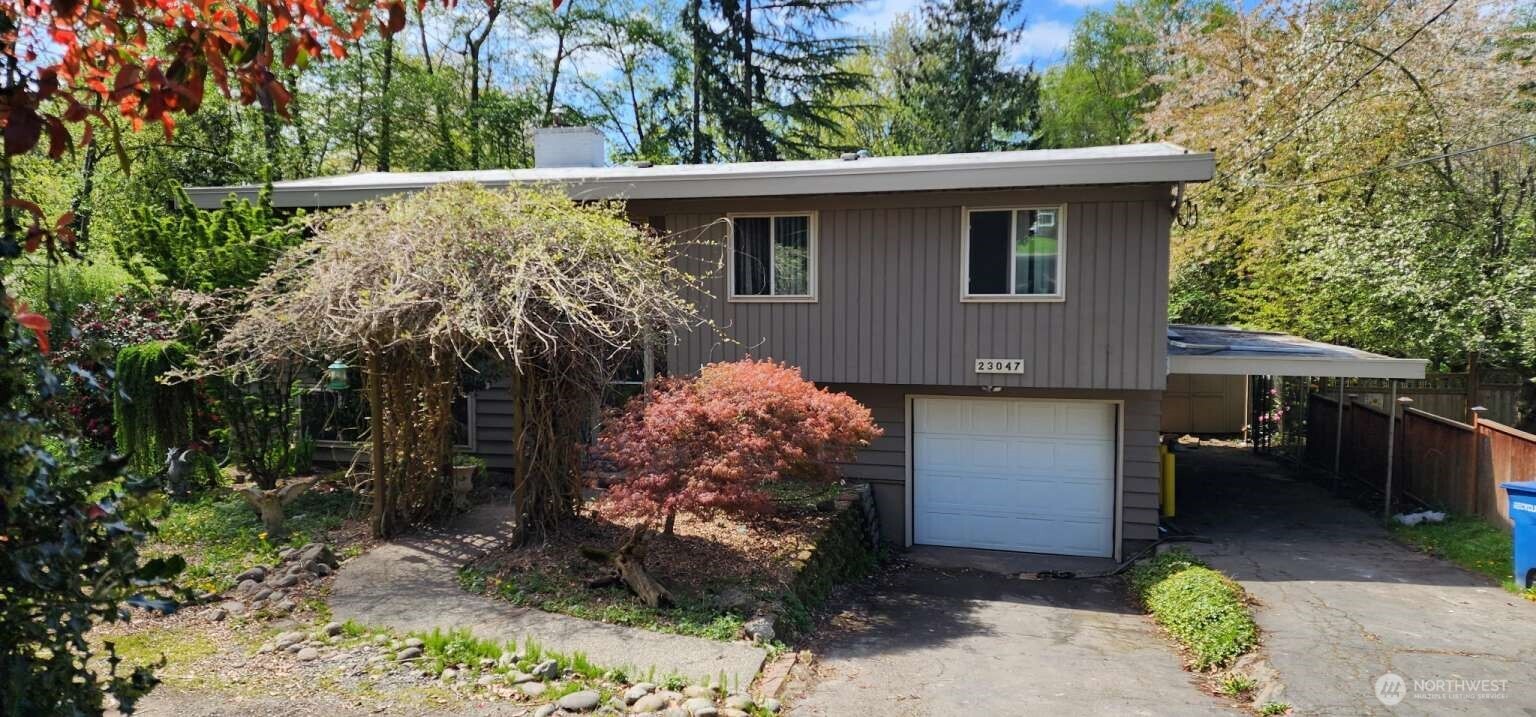 23047 25th Avenue Property Photo