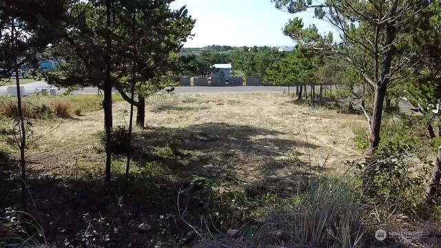 34010 J Pl Property Photo 9