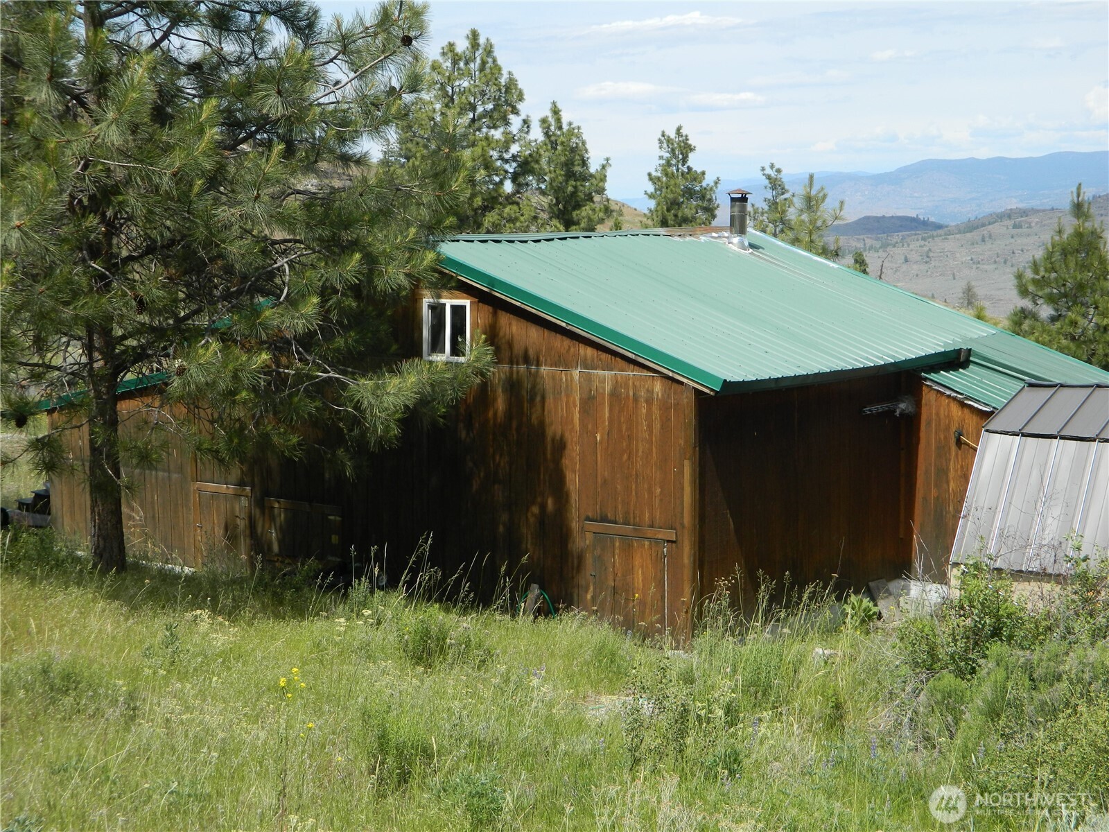 428 Five Mile Road Property Photo 16