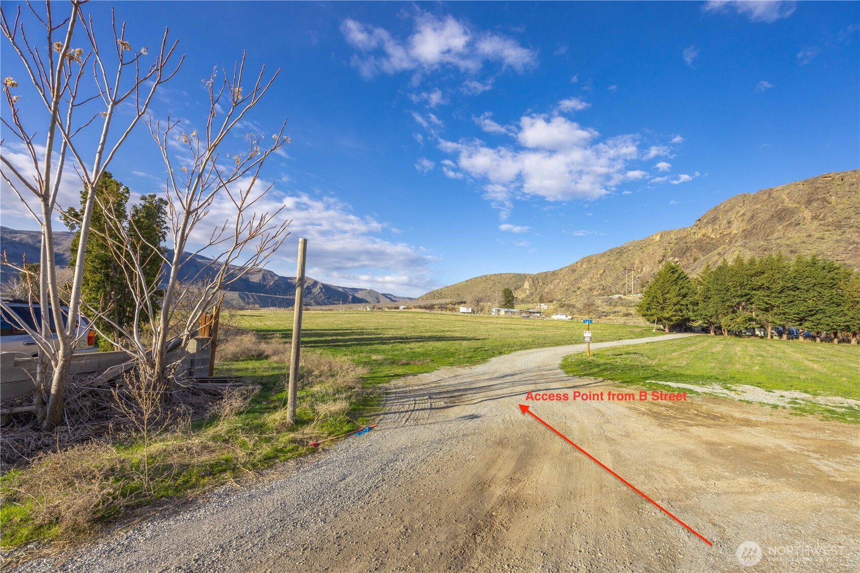 123 Chelan Falls Property Photo 5