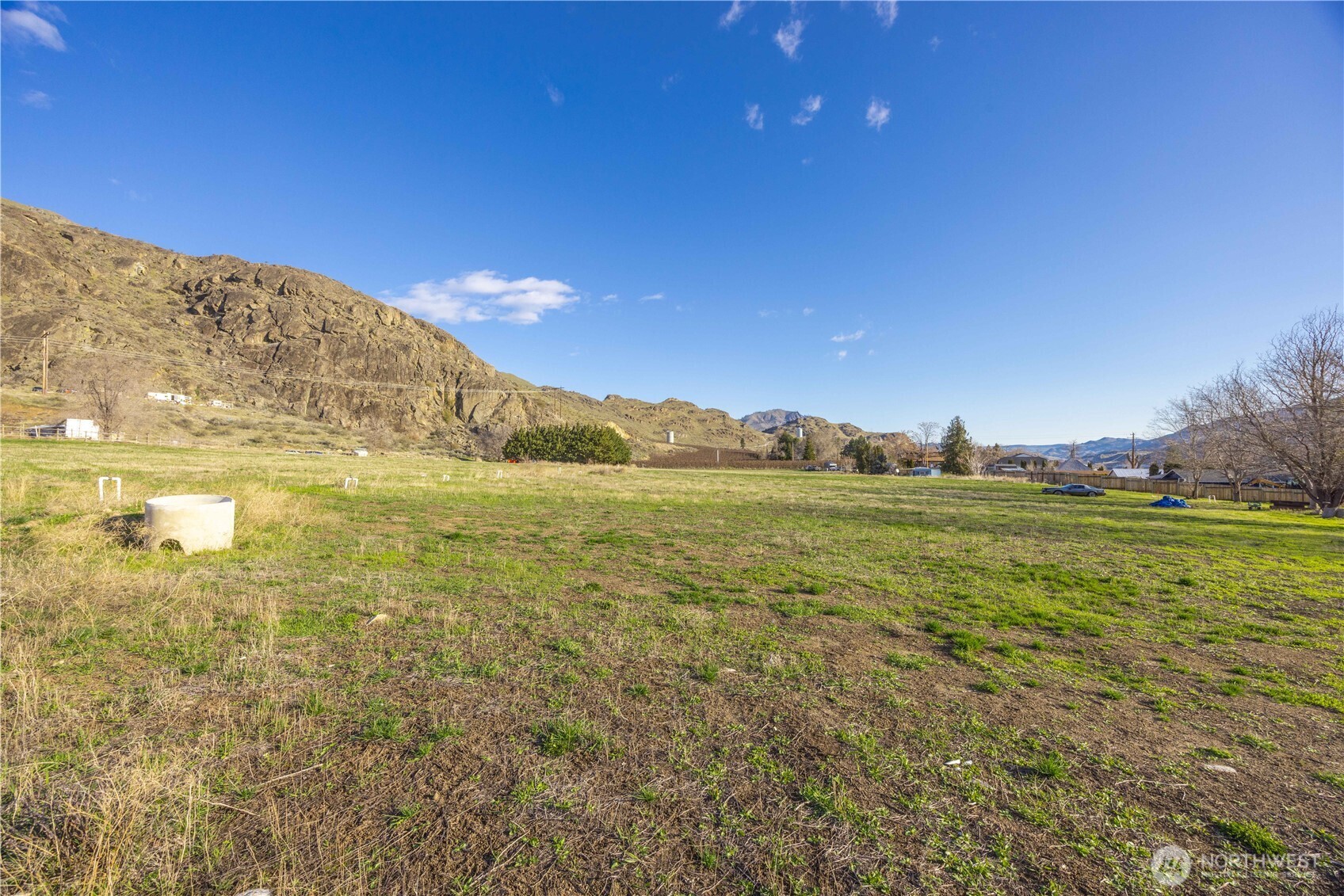 123 Chelan Falls Property Photo 9