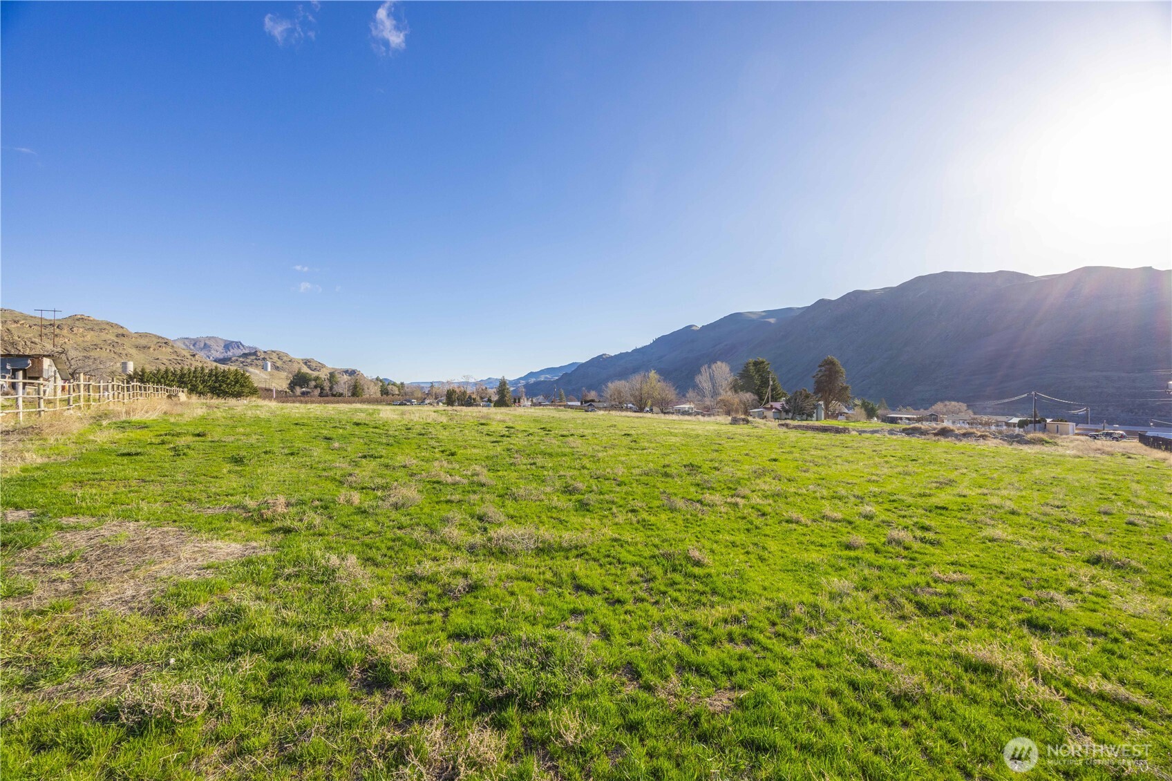 123 Chelan Falls Property Photo 12