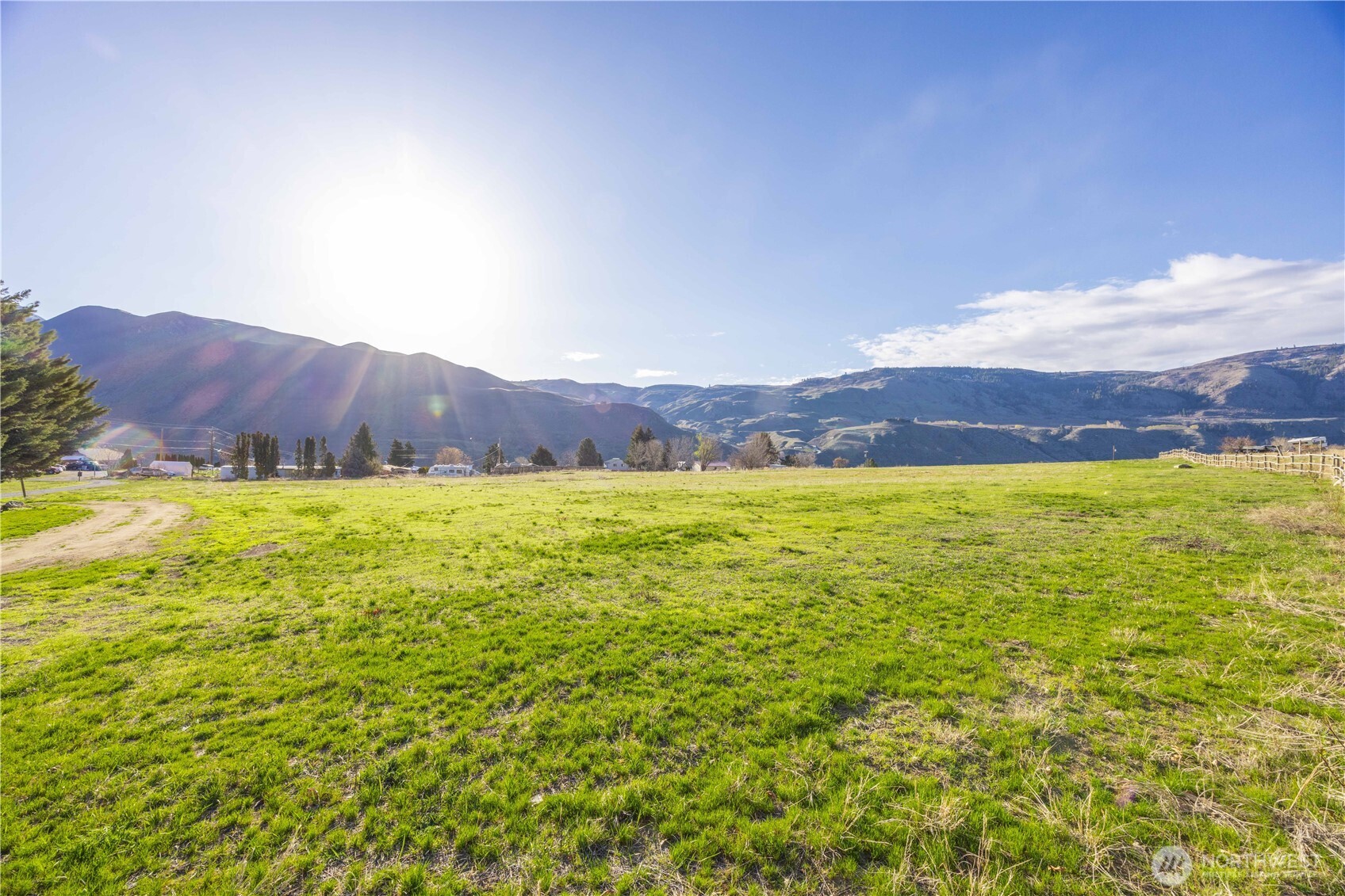 123 Chelan Falls Property Photo 25