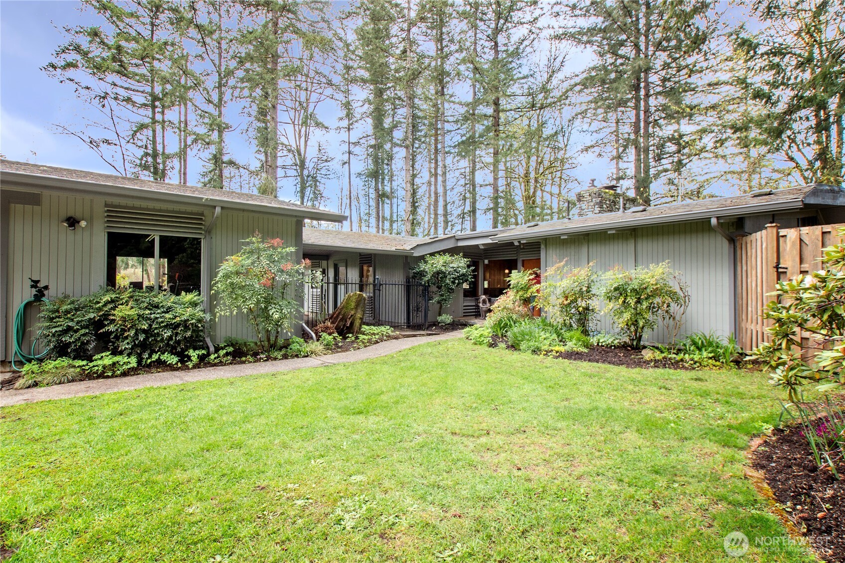 5727 Kinney Road Property Photo