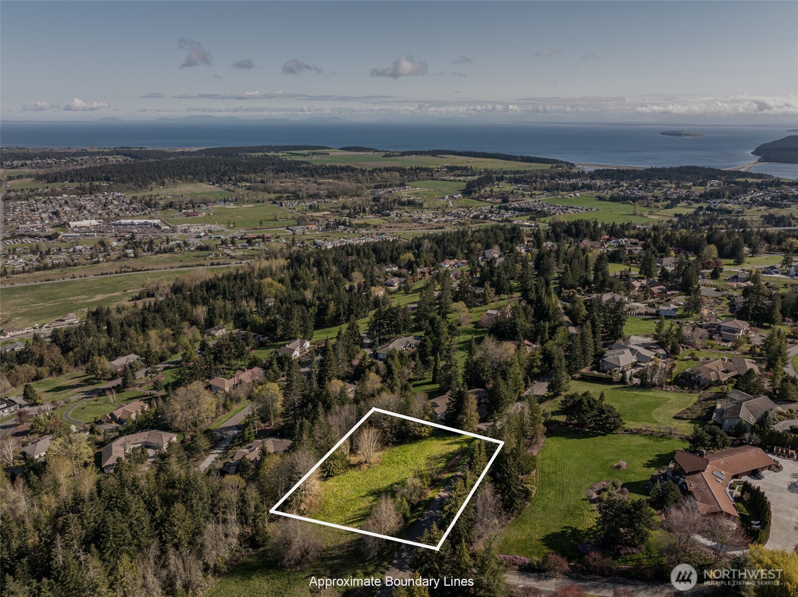 999 Ravens Ridge Road Property Photo 3