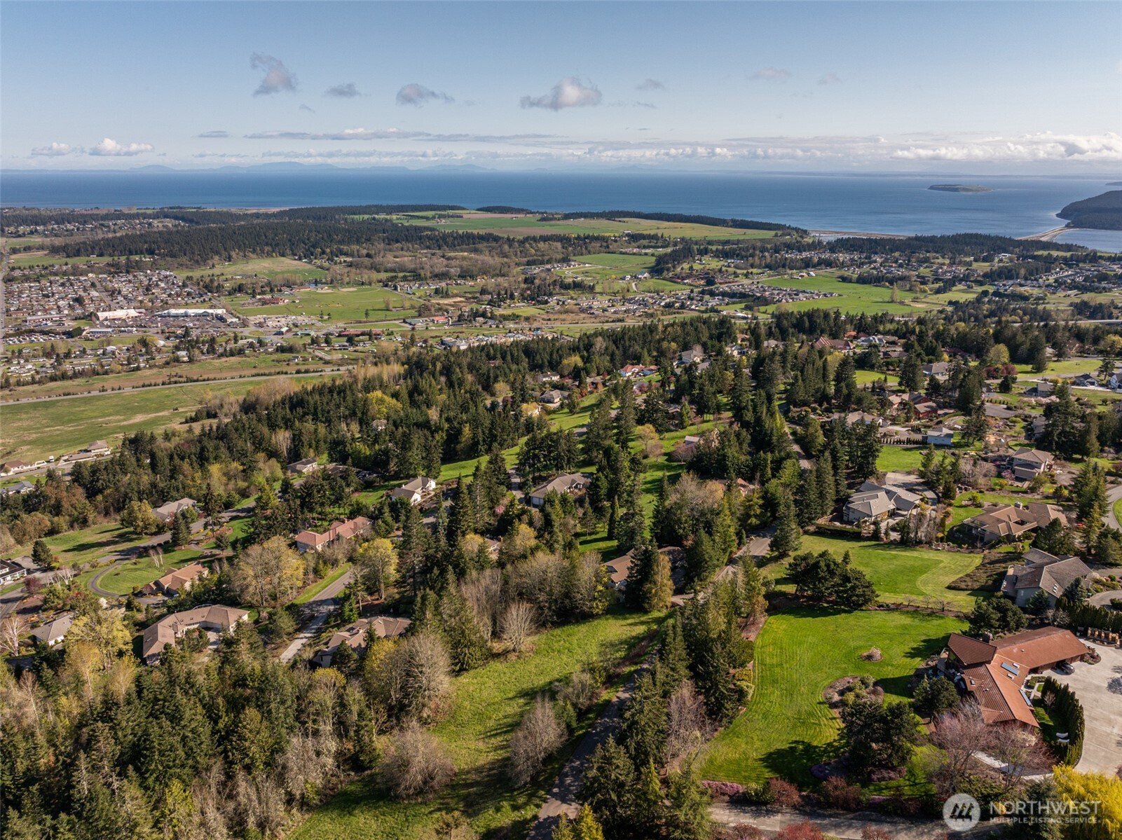 999 Ravens Ridge Road Property Photo 4