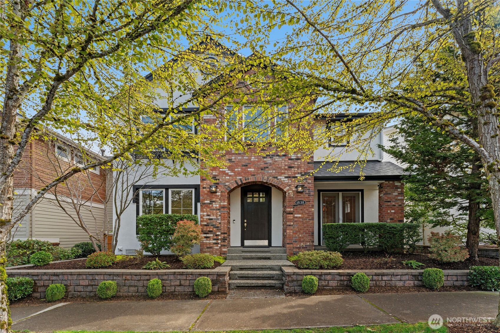 1838 11th Ave Ne 7 Property Photo