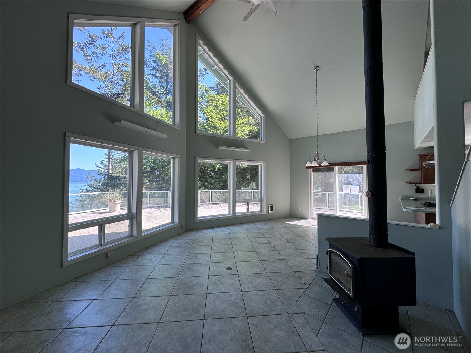 218 Pass View Road Property Photo 3