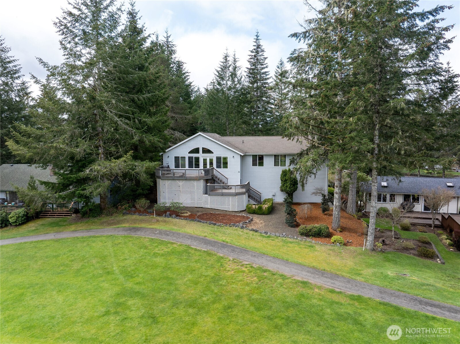 191 E Vine Maple Property Photo
