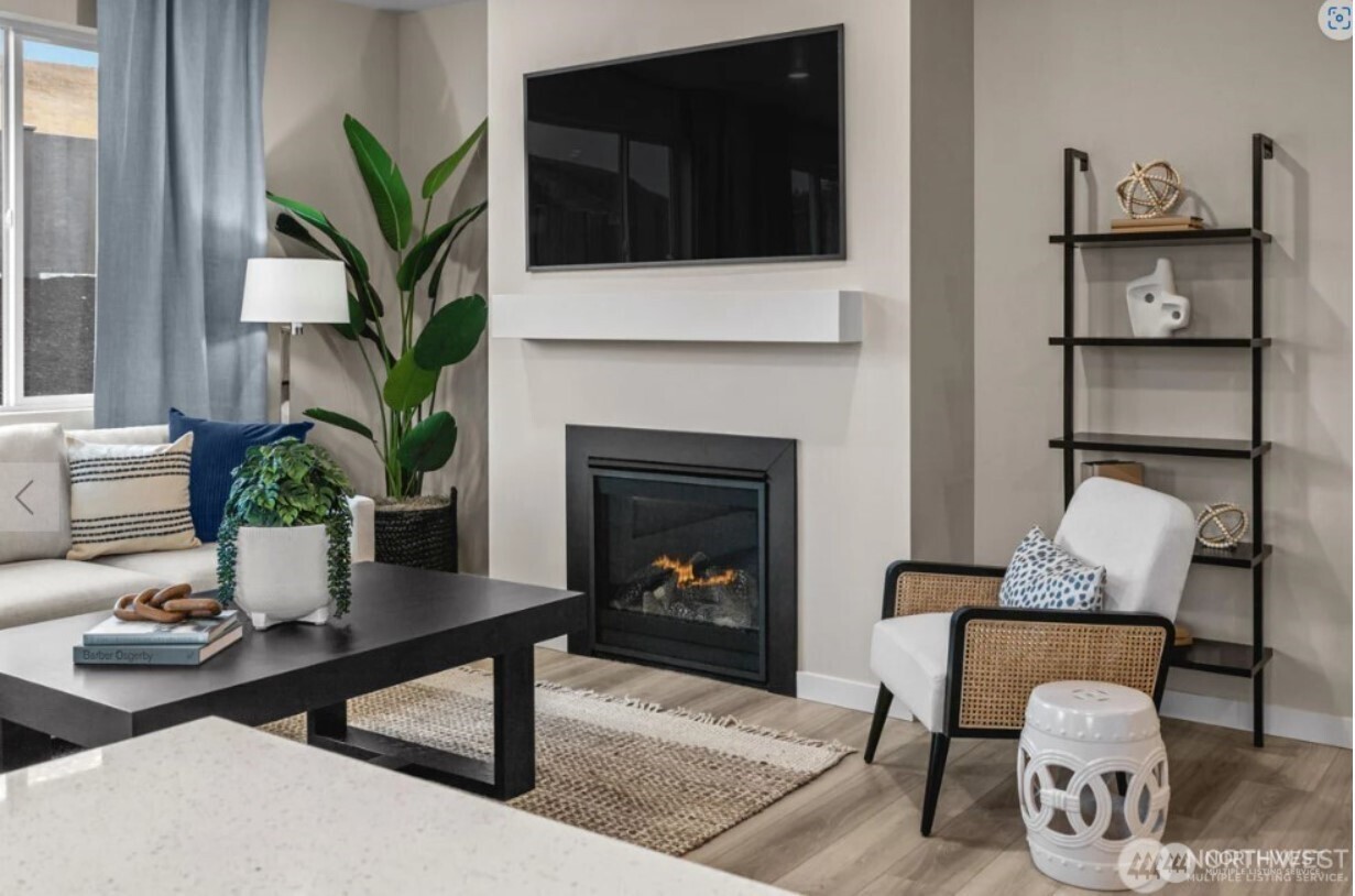 458 185th Street Ct 24 Property Photo 6