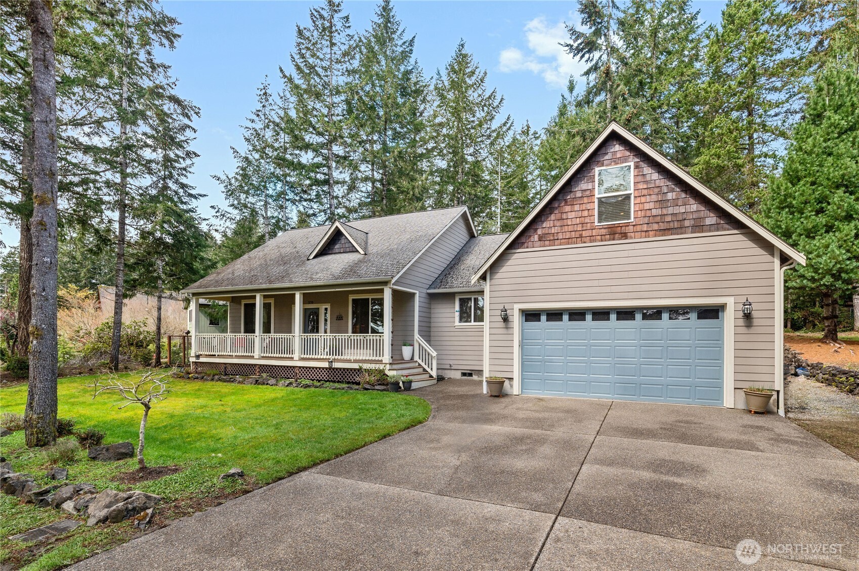 270 E Michelle Drive Property Photo