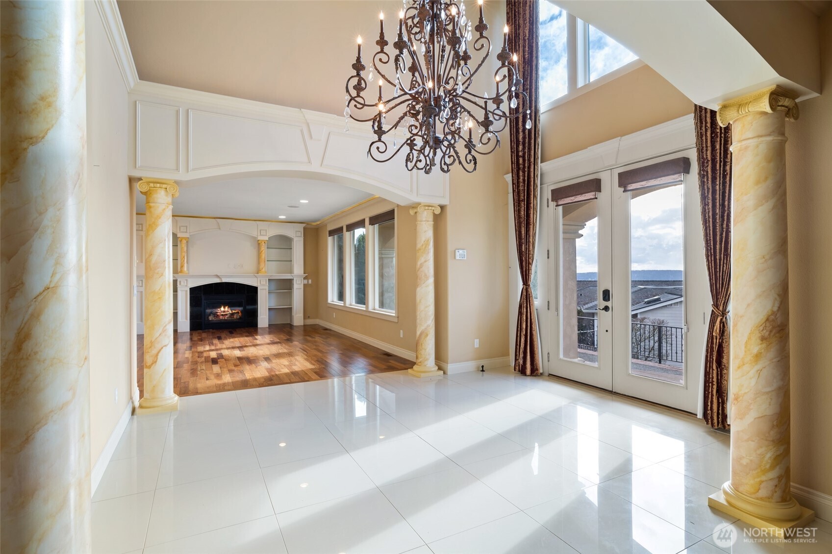 7613 N 10th Street Property Photo 4