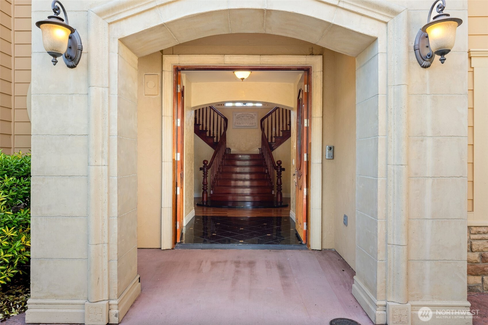 7613 N 10th Street Property Photo 16