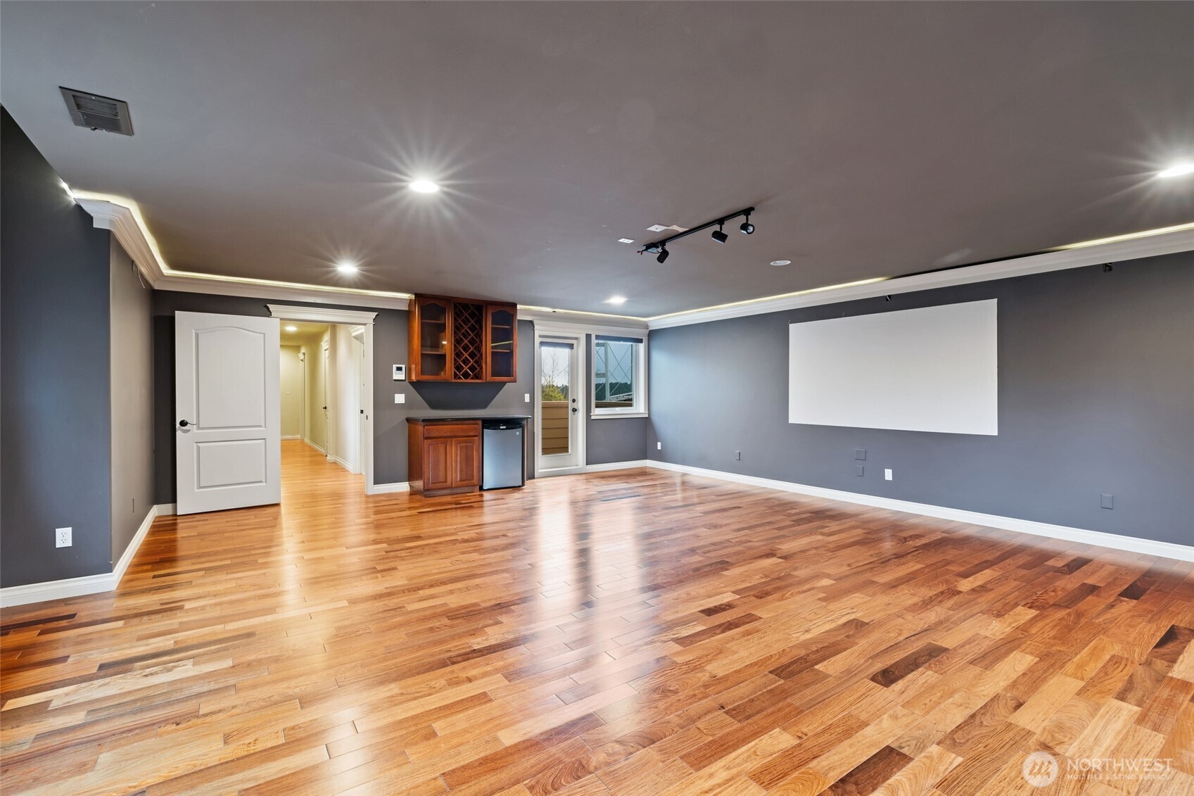 7613 N 10th Street Property Photo 33