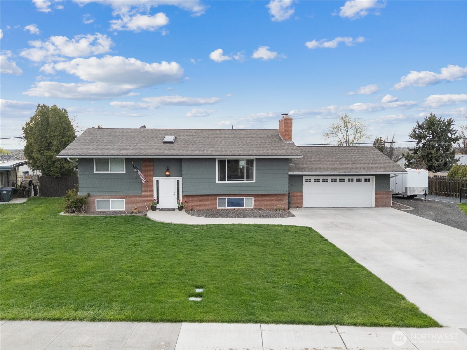 1122 S Jefferson Avenue Property Photo