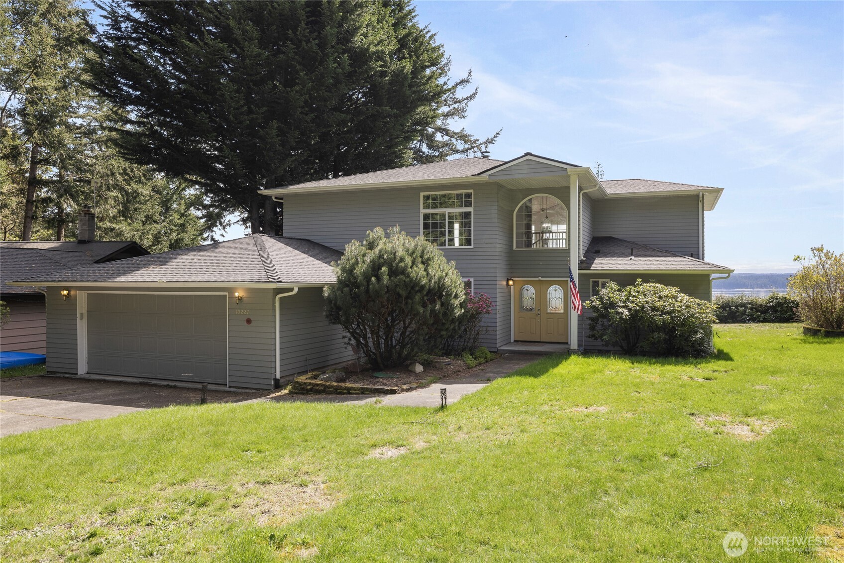 10227 Totem Way Property Photo