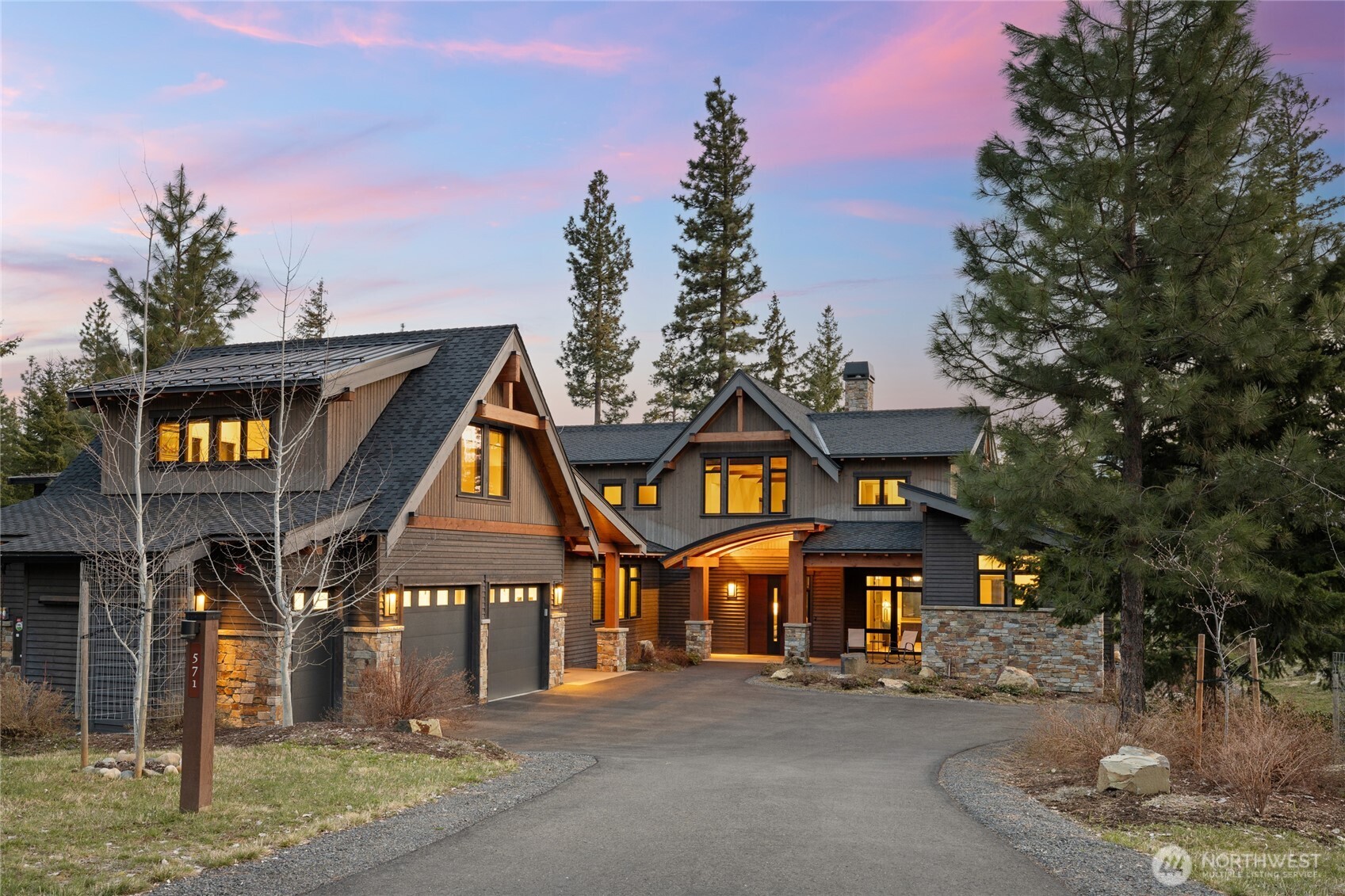 571 Kokanee Loop Property Photo